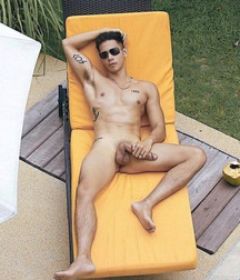Shaved 2567 61ed6944a8ee9.jpg