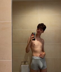 Coy Boys  624c4d55da743.jpg
