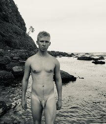 Shaved 2734 62f11450a6aa8.jpg