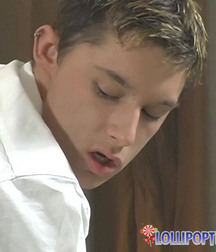 Hot Young & Horny 582a25fbaafac.jpg