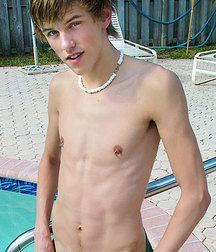 Hot and Horny Twinks 2 582a55e2b280a.jpg