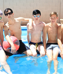 Twinks Bareback Pool Party 582b1f83d44e5.jpg