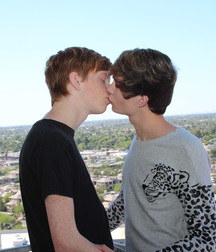 Hot and Horny Twinks 8 582b4b6bdb61d.jpg