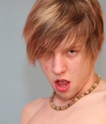 2 Young Hotties Get It On At A Party   582ba814964cc.jpg
