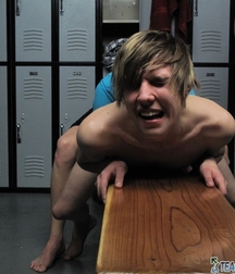 Locker Room Threesome 582bacd9906a5.jpg