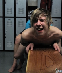 Locker Room Threesome 582bacdac69ab.jpg
