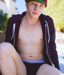Twink Models 2 582df0e30416e.jpg