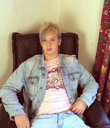 Jay photo set 3 582e281b70d43.jpg