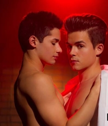 Andy & Liam 582fb8c3591c4.jpg