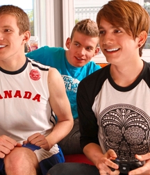 Anderson's Horny Threesome 58322857c9e27.jpg