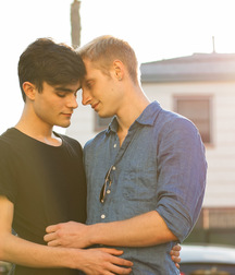 Max & Corey 583e109c4703c.jpg