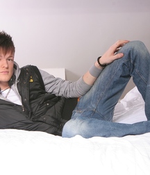 Hot Sexy Boy 5844b55744973.jpg