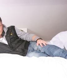 Hot Sexy Boy 5844b558ea4dd.jpg