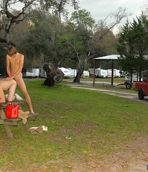 Kyle & His Horny friend 5844d092bc6bf.jpg