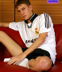 Horny Soccer Boy 5845d9210ab20.jpg