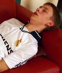 Horny Soccer Boy 5845d98777c26.jpg