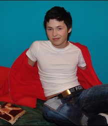 Horny Twink 584746e691d66.jpg