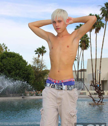 Hot Twink Boys 587fc7c4a3655.jpg