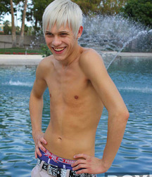 Hot Twink Boys 587fc7ca2ec97.jpg