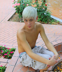 Hot Twink Boys 587fc7d9b32e8.jpg