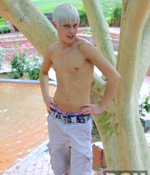 Hot Twink Boys 587fc7e03aee9.jpg