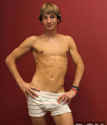 Hot Twink Boys 587fc86085df5.jpg