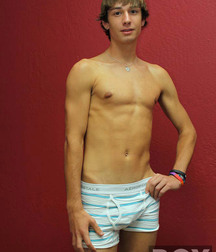 Hot Twink Boys 587fc86343797.jpg