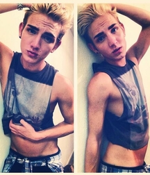 Hot Boys 1 5893a0d47bdb8.jpg