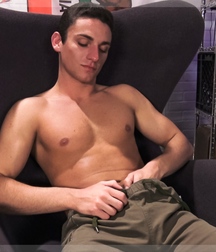 Hot Young Stud 58b602d2d4f67.jpg