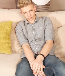 Alex Silvers 2 58d2edd6b15f8.jpg