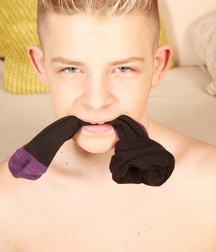 Alex Silvers 2 58d2efeeb931d.jpg