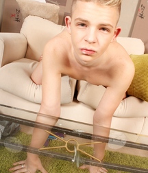 Alex Silvers 2 58d2f0d51eea7.jpg