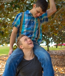 Noah & Wyatt 58d4685e4165e.jpg