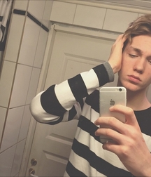 Some Hot Boys 58d58c9d33ef6.jpg