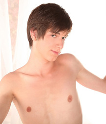 Cute Boy 58e93557c11e5.jpg