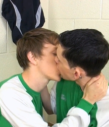 Aaron & Troy 591a23b3ca10f.jpg