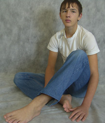 XXX Boy 595bbeaa0df7b.jpg