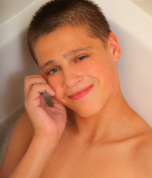 Hot Twink Boy 2 5967ffc98d441.jpg