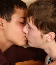 Alex & Amir 597126423cc51.jpg