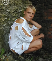 Red Hot Boys 2 597b913545bf6.jpg
