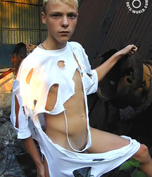 Red Hot Boys 2 597b91522207f.jpg