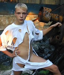 Red Hot Boys 2 597b9153587de.jpg
