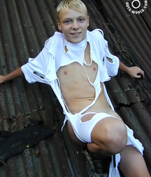 Red Hot Boys 2 597b9168c1819.jpg