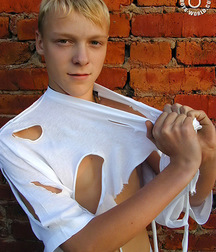 Red Hot Boys 2 597b916e8a20a.jpg