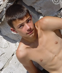 Red Hot teens 1 5980cc09d5664.jpg