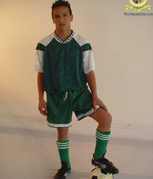 Hot Latino's 2 59820d8dd968a.jpg