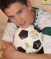 Hot Latino's 8 598359ee8a5e2.jpg