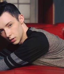 Some Cute Boys 5984fdd1904f5.jpg
