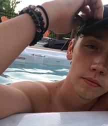 Some Cute Boys 5984fdde41e3c.jpg