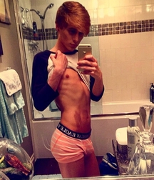 Some Cute Boys 5984fdebcfd36.jpg